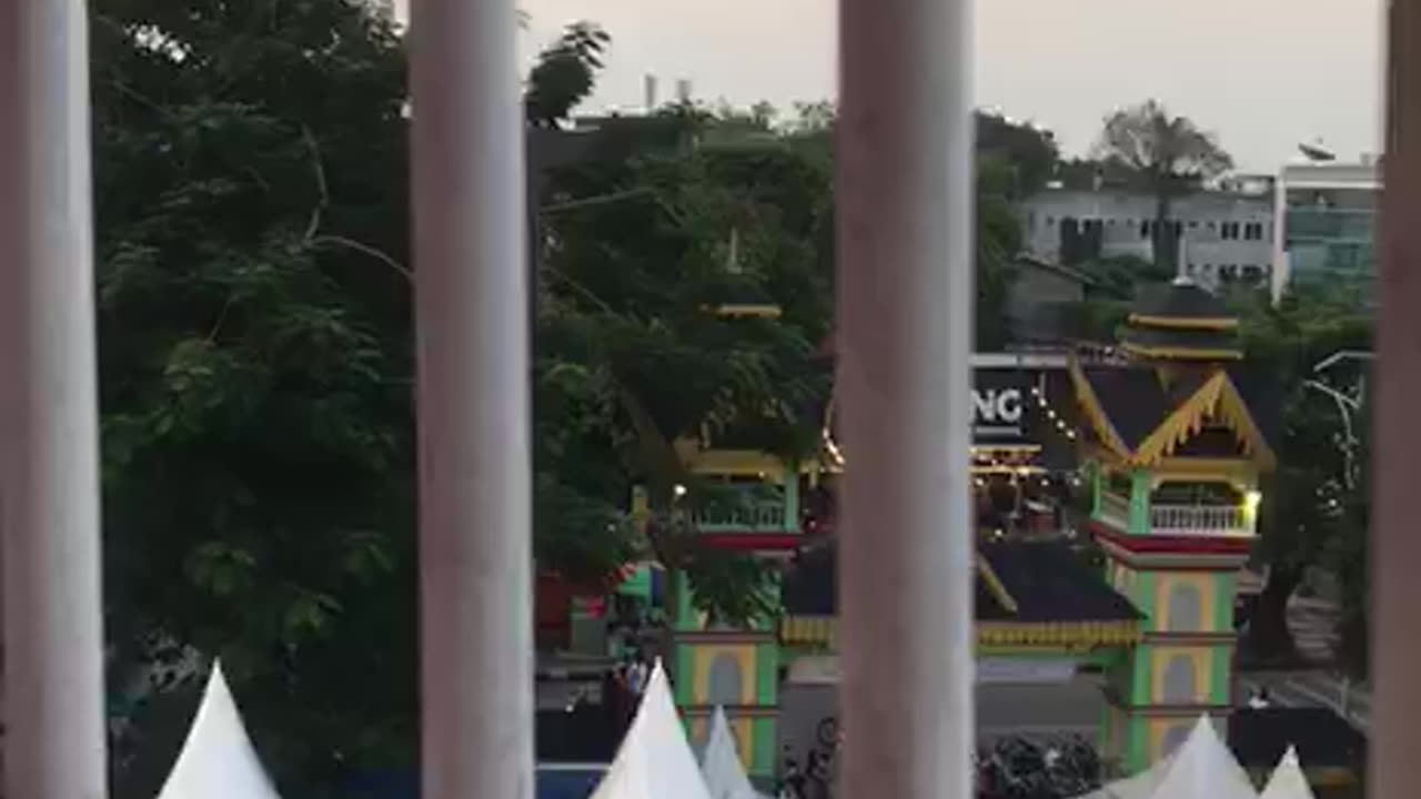 Ferris Wheel Moments | Enjoying the View from Above