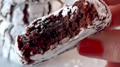 The BEST Chocolate Crinkle Cookies Dessert Recipe