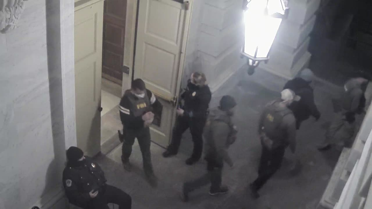 0401USCS01LawLibraryDoorExterior_2021-01-06_21h40min01s923ms.mp4