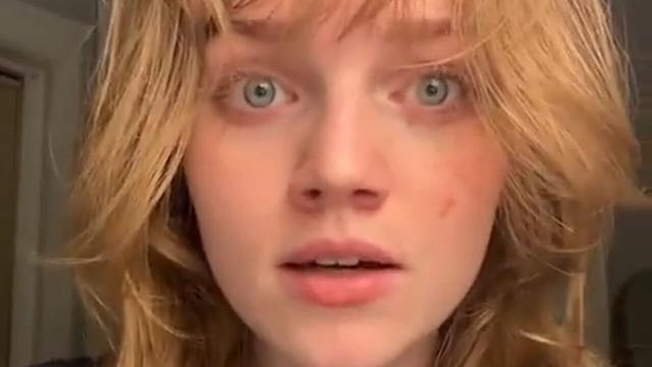 Her boyfriend got the 'ick' after finding bird beaks in her top drawer