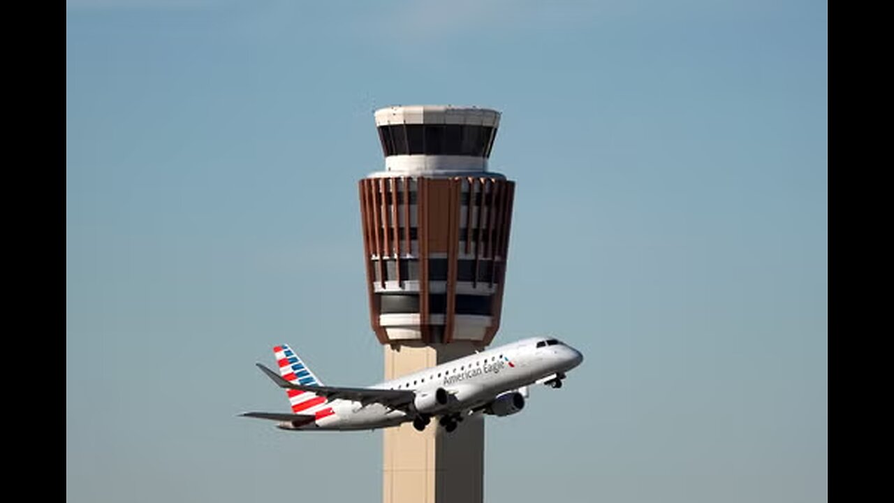 US Airlines' Daily Cancellations Top 2,000 for 1st Time Since Shutdown Cuts Began.mp4
