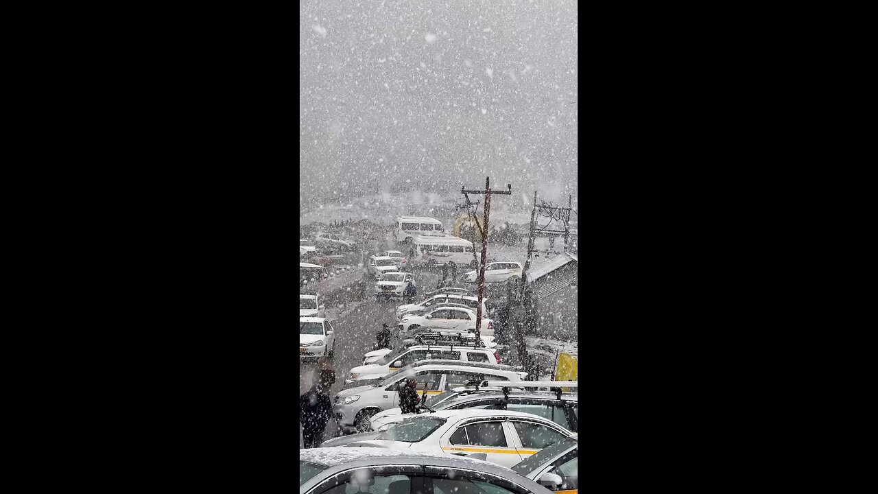 snowfall in kashmir