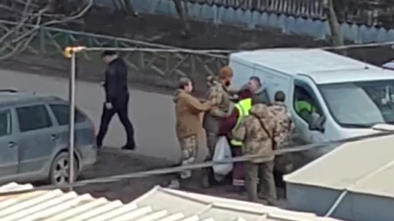 Ukraine. Man Escapes Forced Mobilization Attempt by TCC Officers in Kharkiv. Forced Volunteering
