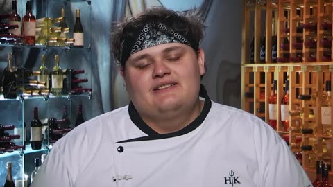 Hell's Kitchen (U.S.) Uncensored - The Fab Five Take Flight - Full Episode (1080p)