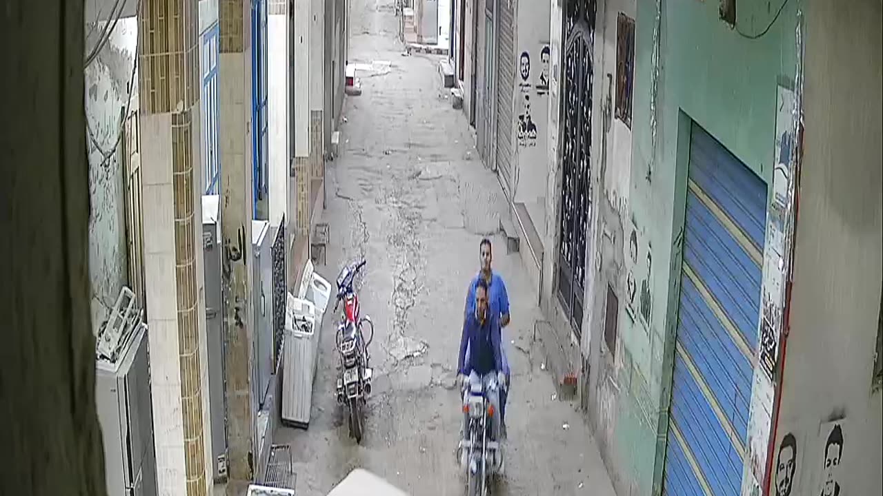 Camera1_arb_arb_20251015173500_20251015192233_3154101