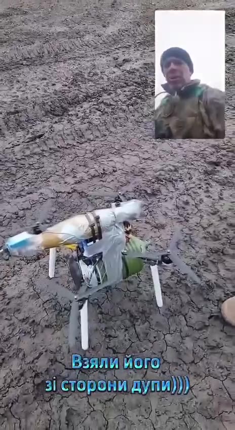 🇺🇦‼️ Soldiers discovered a Russian drone-Zhdun on the fiber optic, installed on one