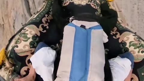 Hop On the Magic Carpet Ride