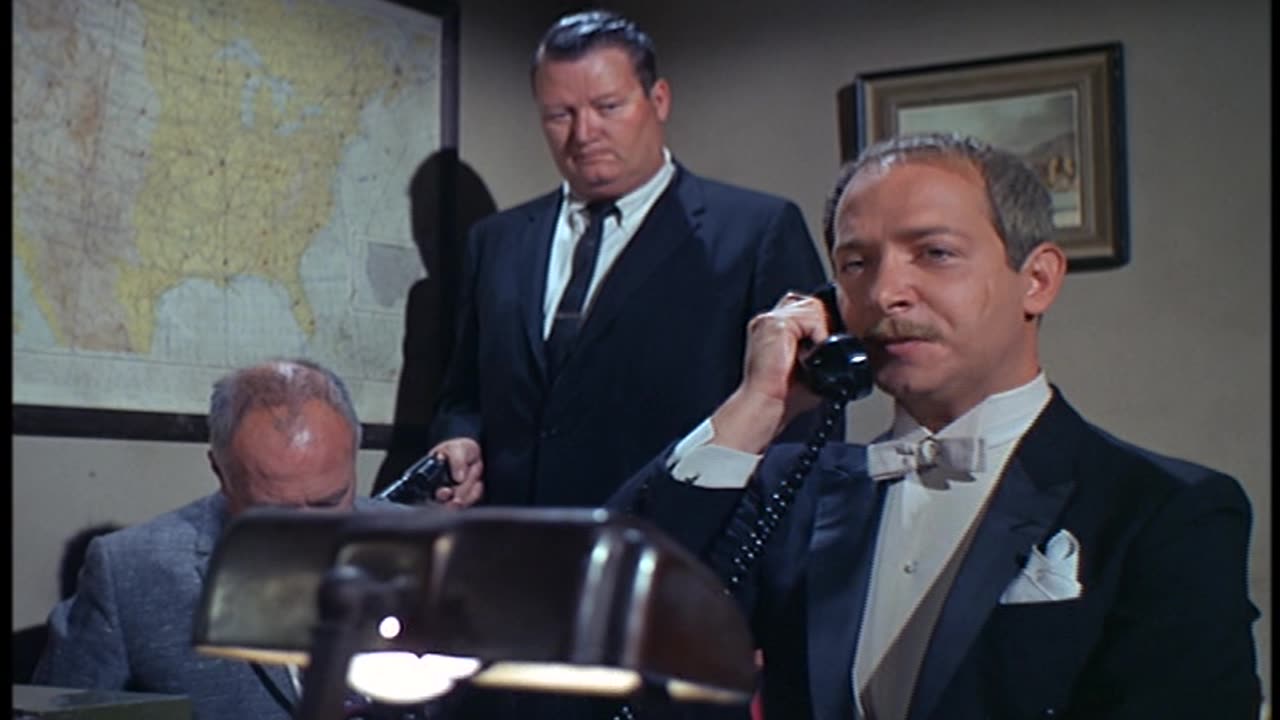 Superagente 86 - T02E03 - Un espía por un espía (1966)