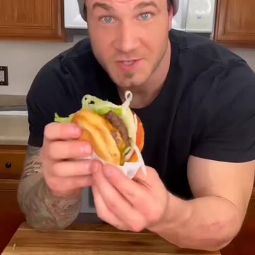 How to Make Juicy & Crispy Homemade Burgers Like a Pro