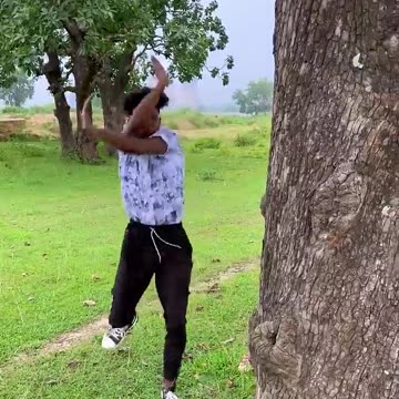 save the tree 😂😂#comedy #realfools #surajroxfunnyvibeo #vikramcomedyvideo #tree #video
