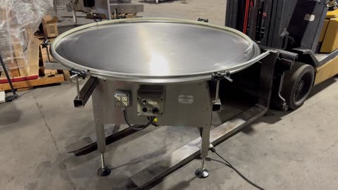 ELF 60-Inch Rotary Accumulation Table