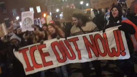New Yorkers march in support of Minnesota.