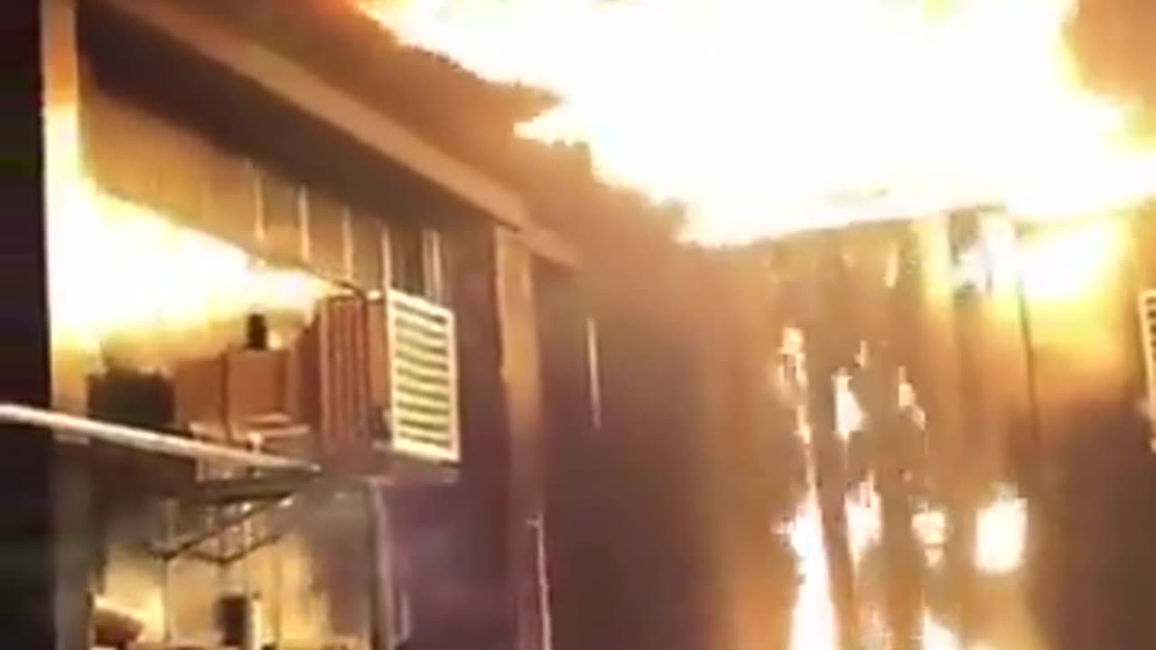 🤯✨ Experience the Mind-Blowing Illusion of Being Engulfed in Flames! | FeedMyCuriosity
