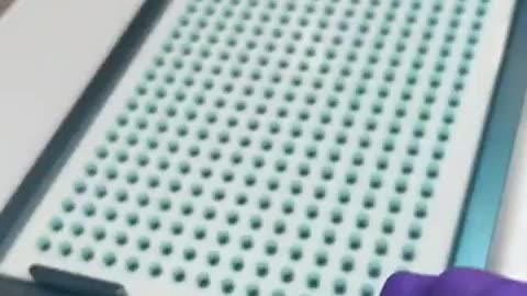 How medication capsules are made in a compounding pharmacy lab