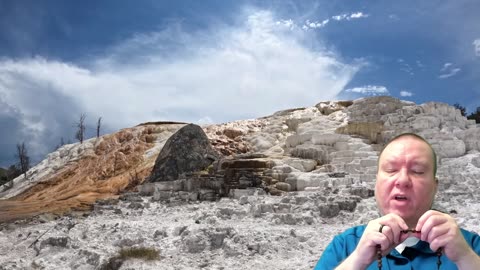 Mary's Daily Live Holy Rosary Prayer at 8:00 p.m. EST 12/26/2025