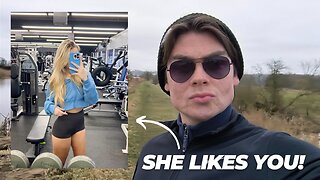 5 subtle signs a woman likes you in the gym