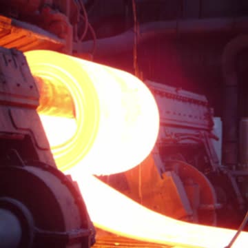 Carney Considers Export Tariffs on Canadian Goods Amid U.S. Trade Tensions