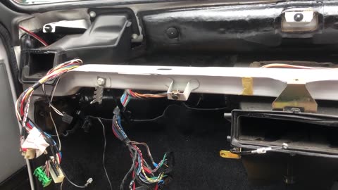 Fiat Uno Turbo Build, MK2 to MK1 Part 3, Wiring loom and fuse box inside the bulkhead.mp4