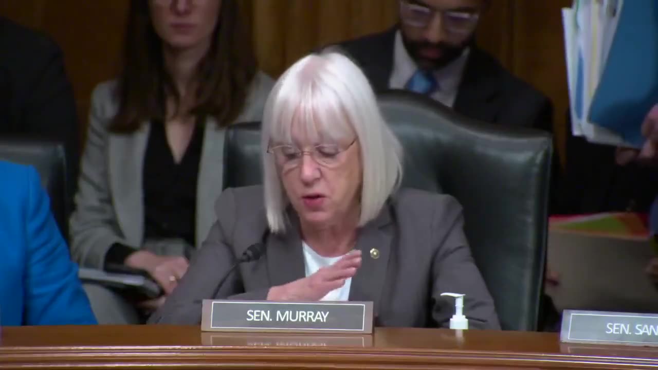 Dem Sen. Patty Murray uses the deadly DC plane crash to take a swipe at RFK Jr.