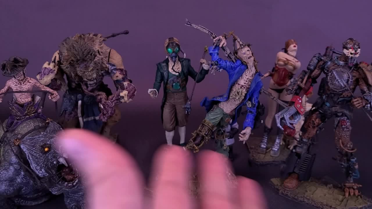 McFarlane Toys McFarlane Monsters Series 2: Twisted Land of Oz The Wizard Review