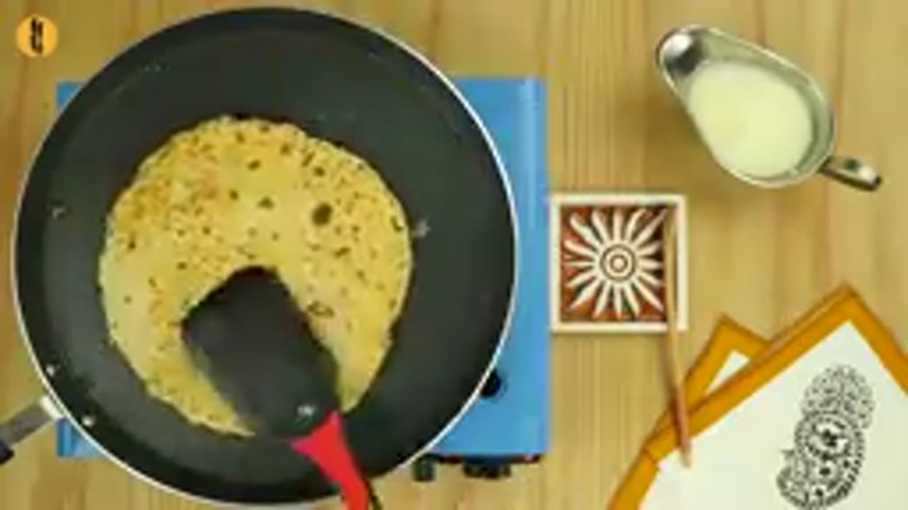 Besan ki roti and Lahsun ki chutney recipes by Food Fusion