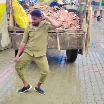JEET DANCING: This Man is the Best Dancer in India. He is drowning in "bobs and vagene"
