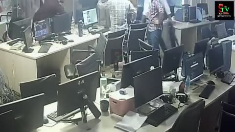 বাংলাদেশ কেঁপে উঠলো!