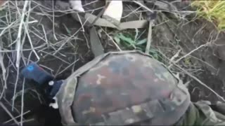 😰🎥 Ukraine Russia War | UAF Serviceman Mental Breakdown During Firefight Retreat | RCF