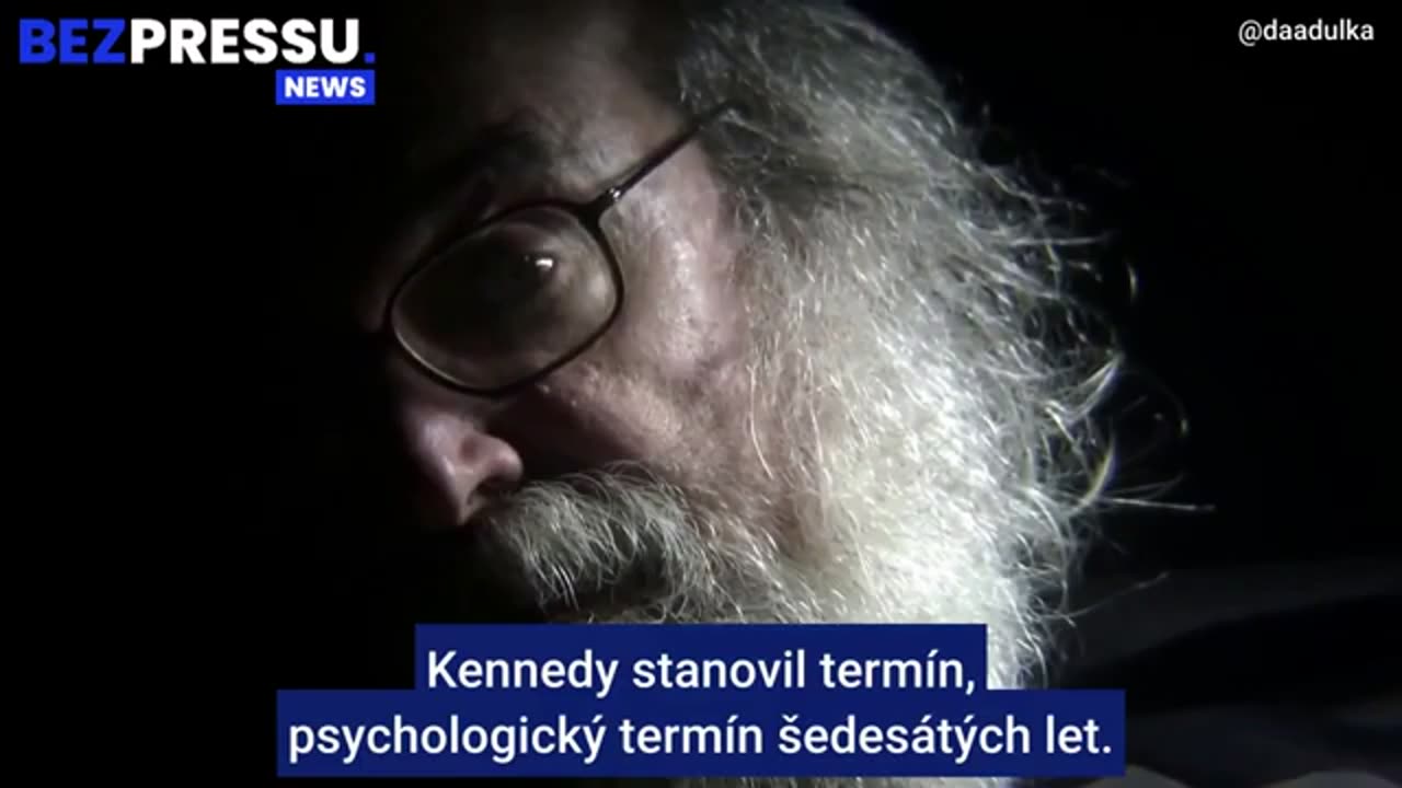 Stanley Kubrick 1999 interview o natáčení přistání na Měsíci