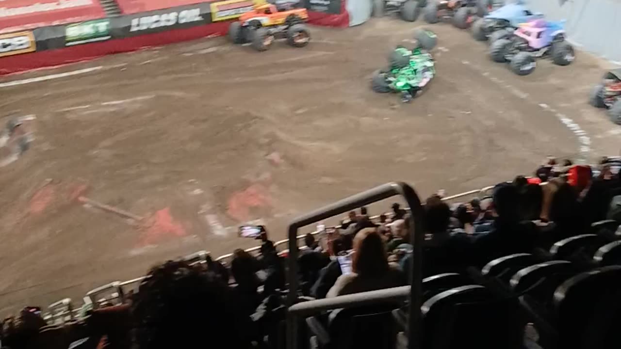 Grave Digger wipe out