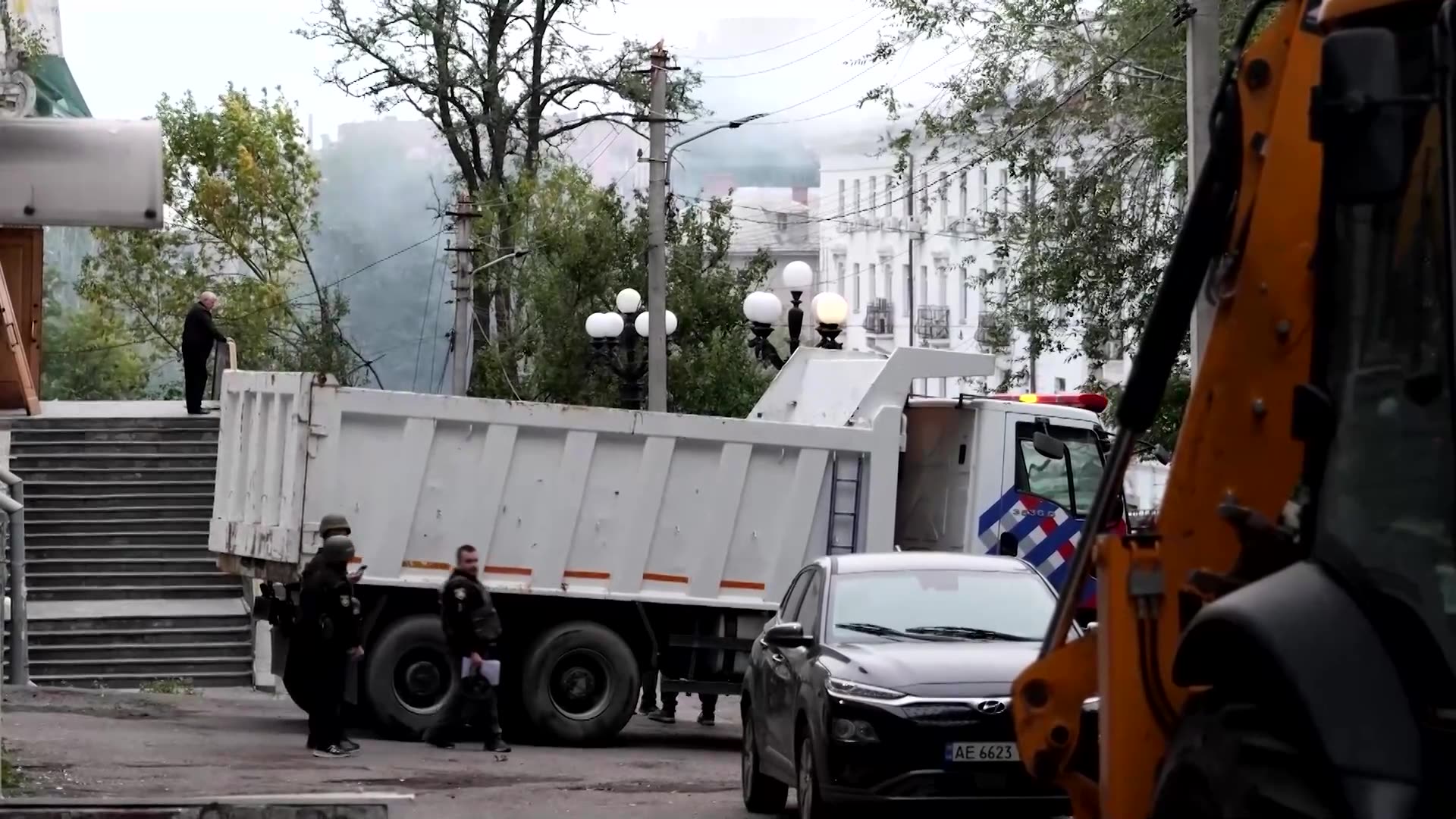 Rare daytime Russian strike surprises Ukraines Dnipro, kills one