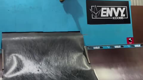 🤯🛹 Noseblunt on the Wall? This Skater Makes it Look Easy! | SkateNation