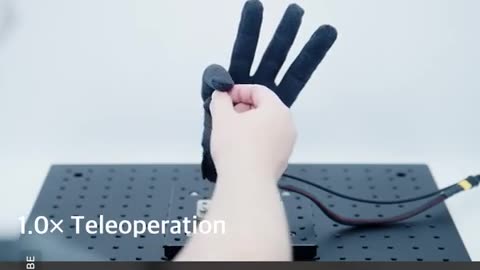 A robotic hand that mimics human dexterity