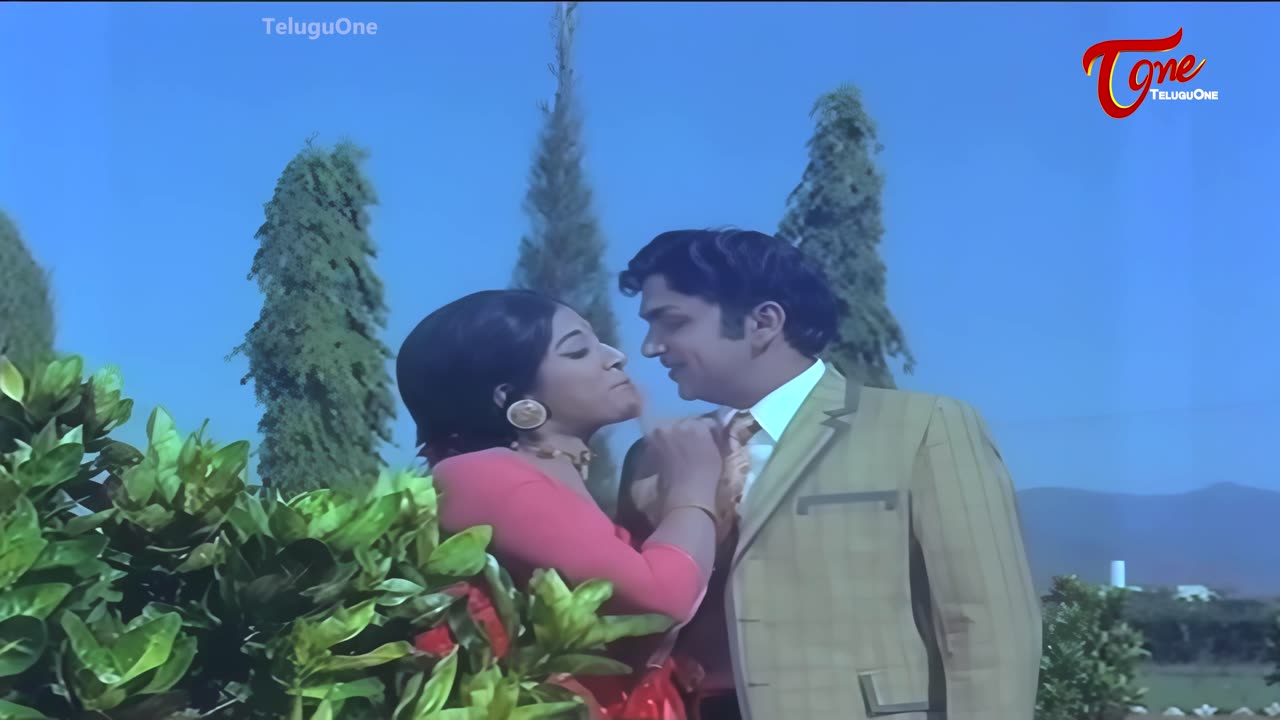 4k Vayase Oka Poola Thota Song 4K _ Vichitra Bandham Movie _ ANR_ Vanisri Hit Song _