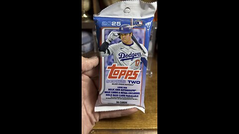 #GoldenMirror 🔥 #toppsseries2 #baseballcards #packopening #shoheiohtani #topps