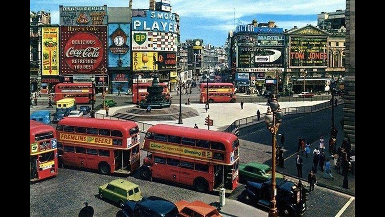 Piccadilly Circus. London, 1963