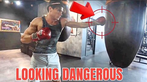 Clavicular TRAINS FOR FUTURE BOXING MATCH!