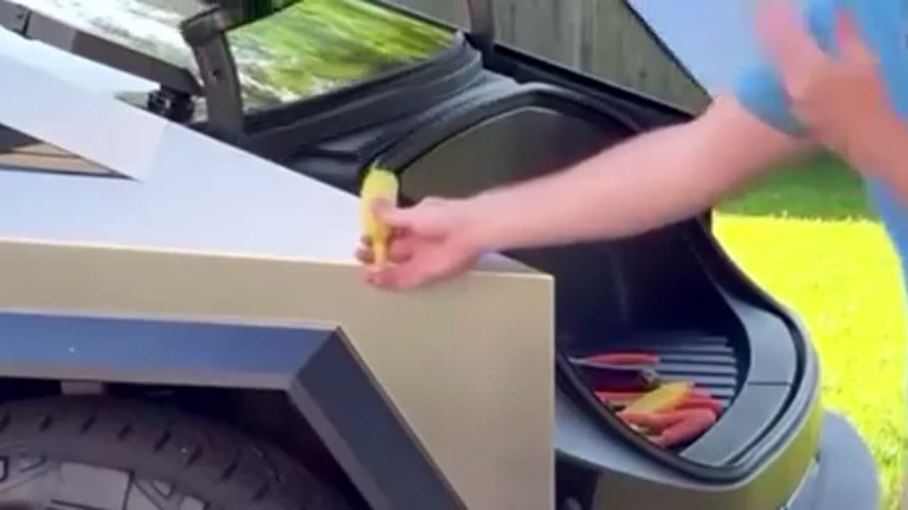 😂💻 This Guy's Cyberstuck Fail Is EPIC! | FunFM