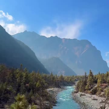 Sri Lanka's Mountain Mystique: Where Rivers Dance Between Giants 🏞️✨ | Travel Bee Sri Lanka