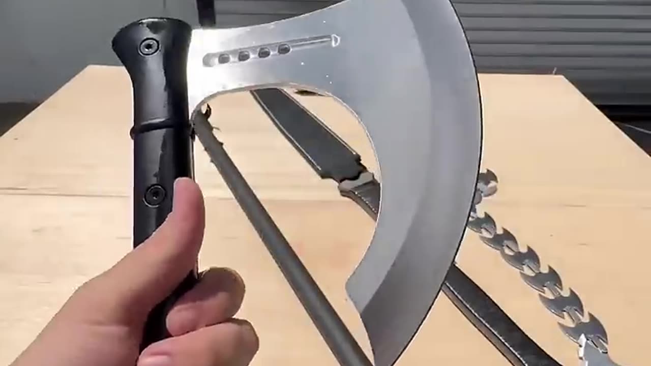 Which weapon would you use for Bear Attack