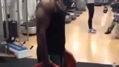 160KG Shoulder Strength Surge Barbell Press, 40KG Shrugs & 160KG Traps Challenge