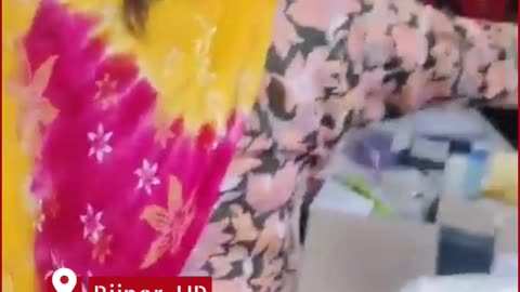 Bijnor Hospital Drama: ASHA Worker Slaps Lady Doctor, Chases Her with Slippers