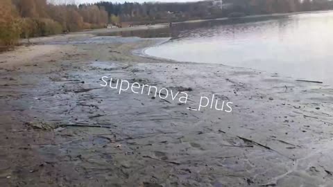 🌊 As a result of the dam breach caused by HIMARS MLRS strikes, the water in the