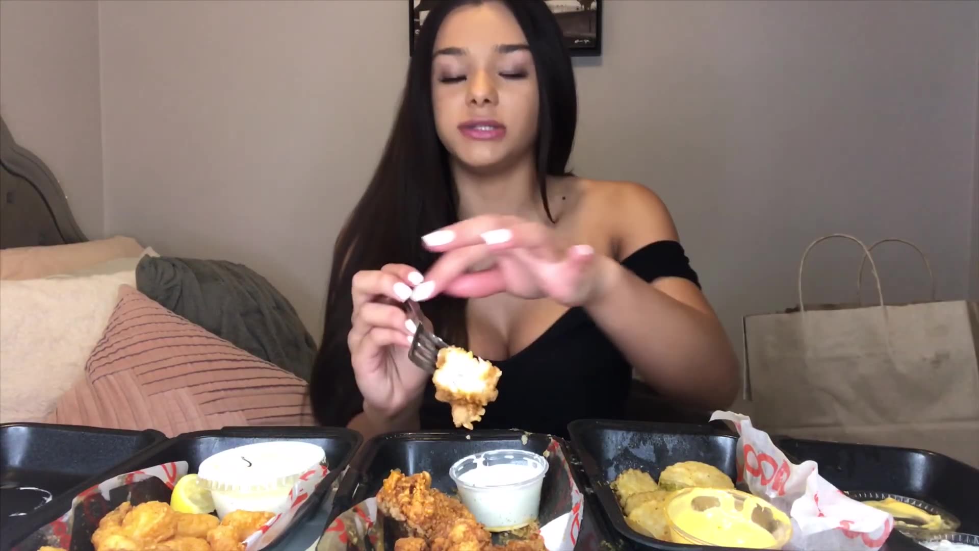 How I “Glew Up” / Mukbang