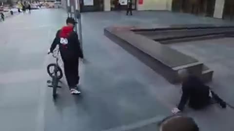 Trending: Angry Security vs BMX