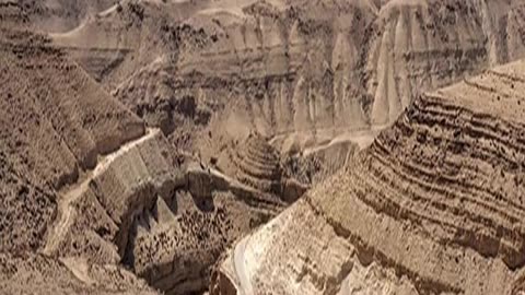 "¿Sabías que en Arabia NO existen ríos? 🌍🚫💧"