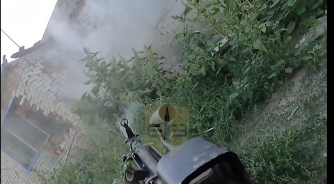 Ukraine combat footage: This was a very close call for Ukrainian soldier