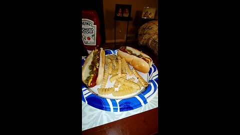 Eating Hebrew National Beef Franks, Dbn, MI, 1/5/26