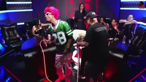 Kiko el Crazy rompe cabina de Alofoke Radio Show