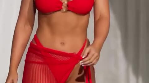 Shayna Holt _ American WBFF Bikini Pro Athlete & Instagram Star - Bio & Info